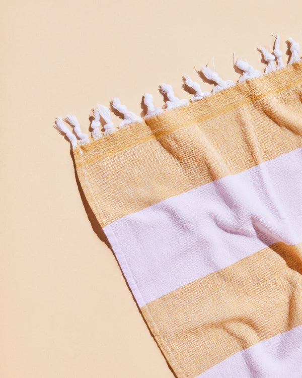 FEATHER WEIGHT TOWEL