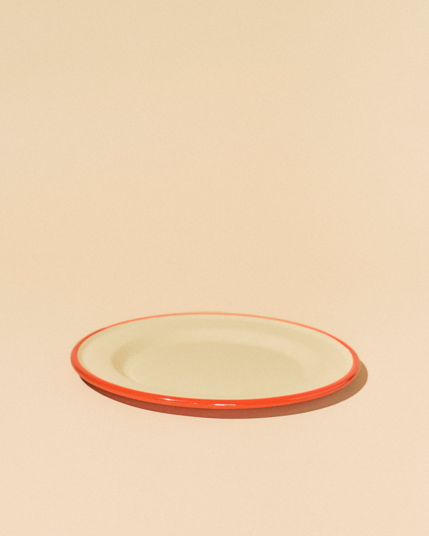 ENAMELWARE PLATE SET