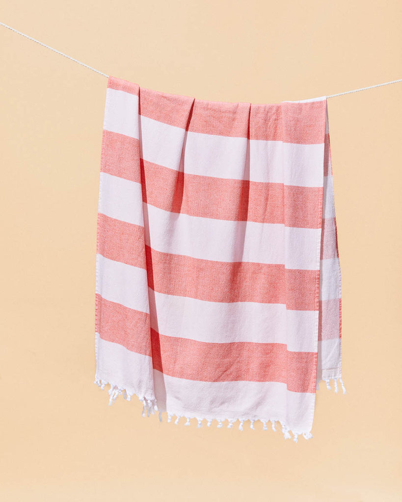 FEATHER WEIGHT TOWEL