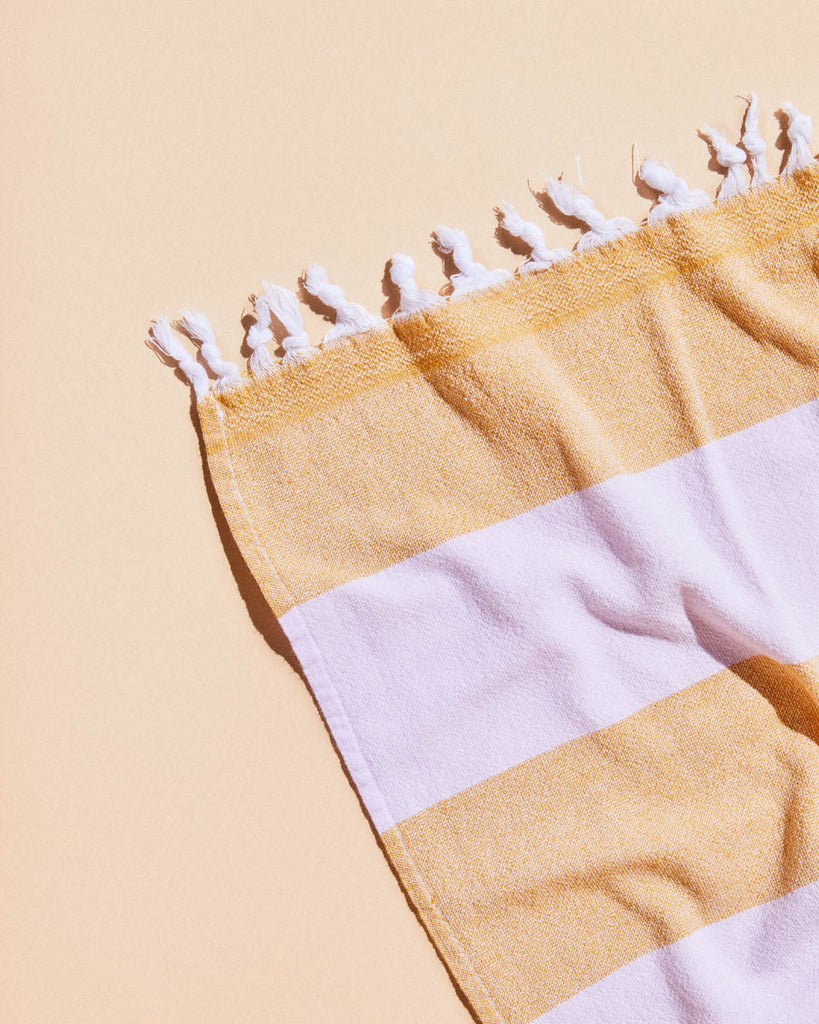 FEATHER WEIGHT TOWEL