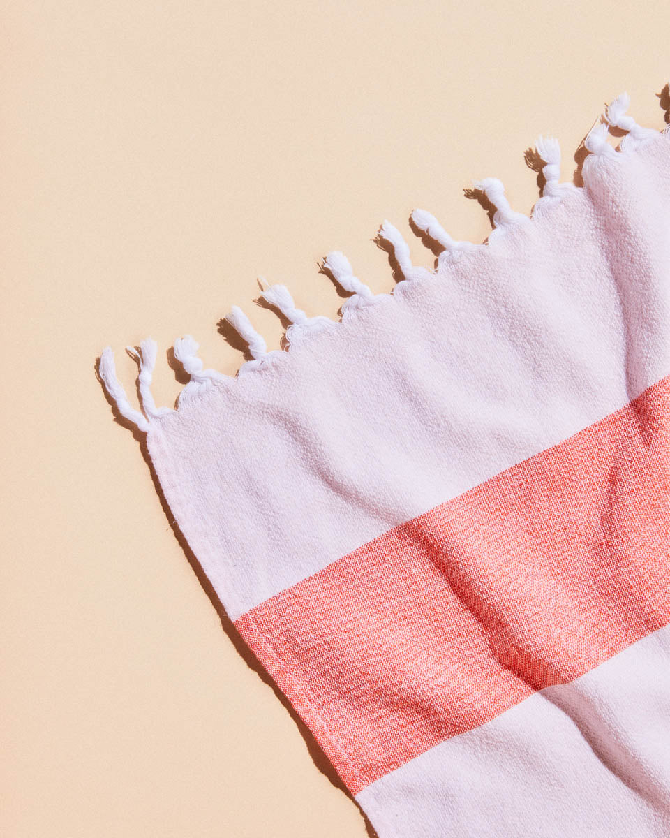 FEATHER WEIGHT TOWEL